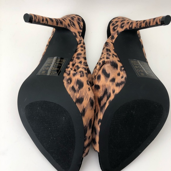 Qupid Leopard Print High Heels Size 7 - Picture 7 of 9